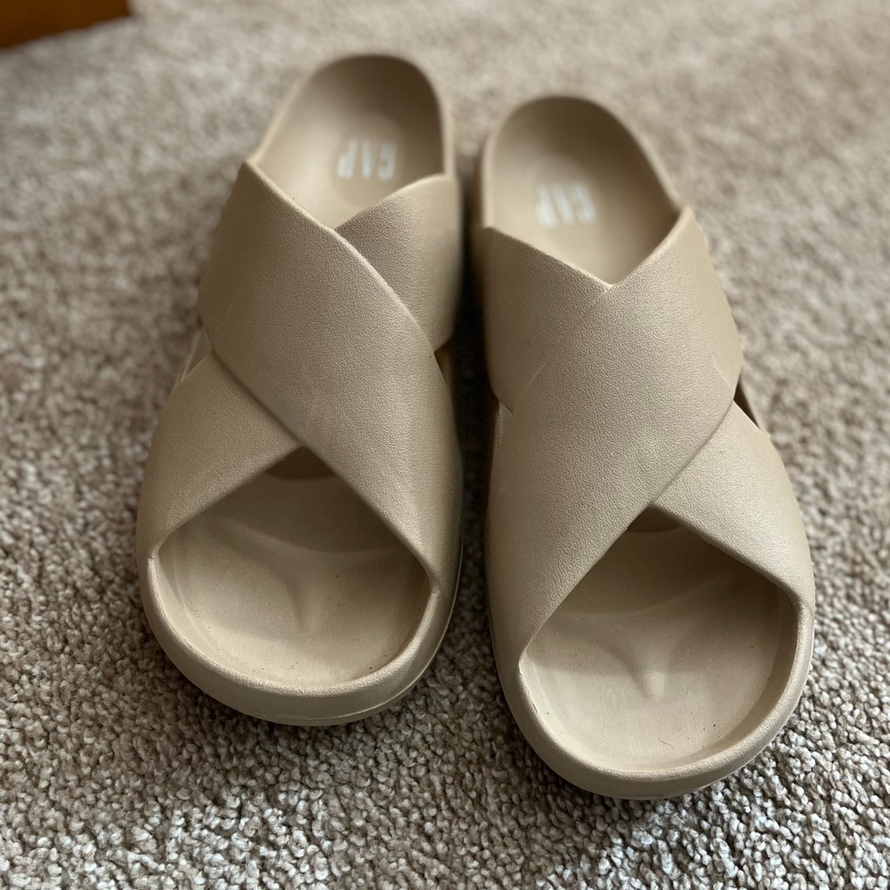 Gap slides. Like new!